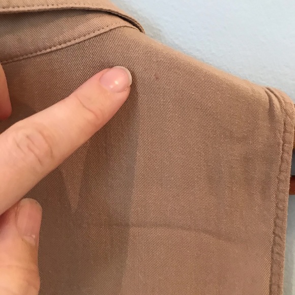 De Rigueur Provisions Beige Top - Picture 5 of 8